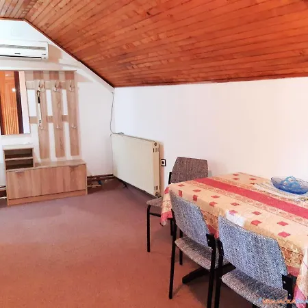 Kaca Apartment *