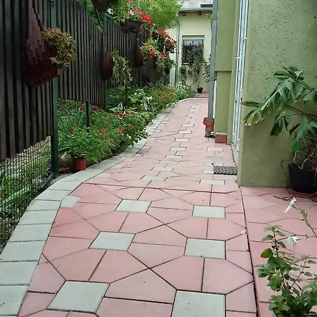Apartment Kaca
