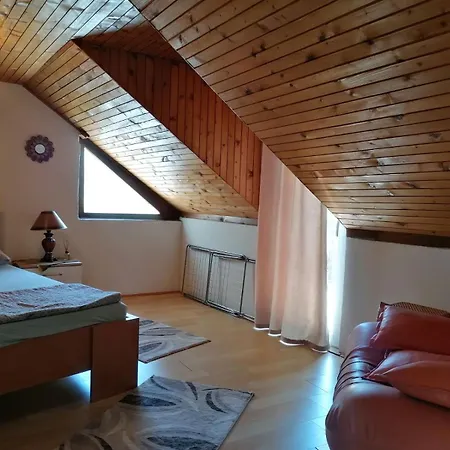 Kaca Apartment *